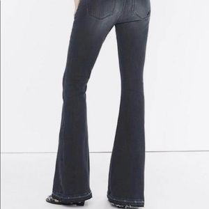 Express Sz 4R Bell Flare Jeans Mid Rise Stretch